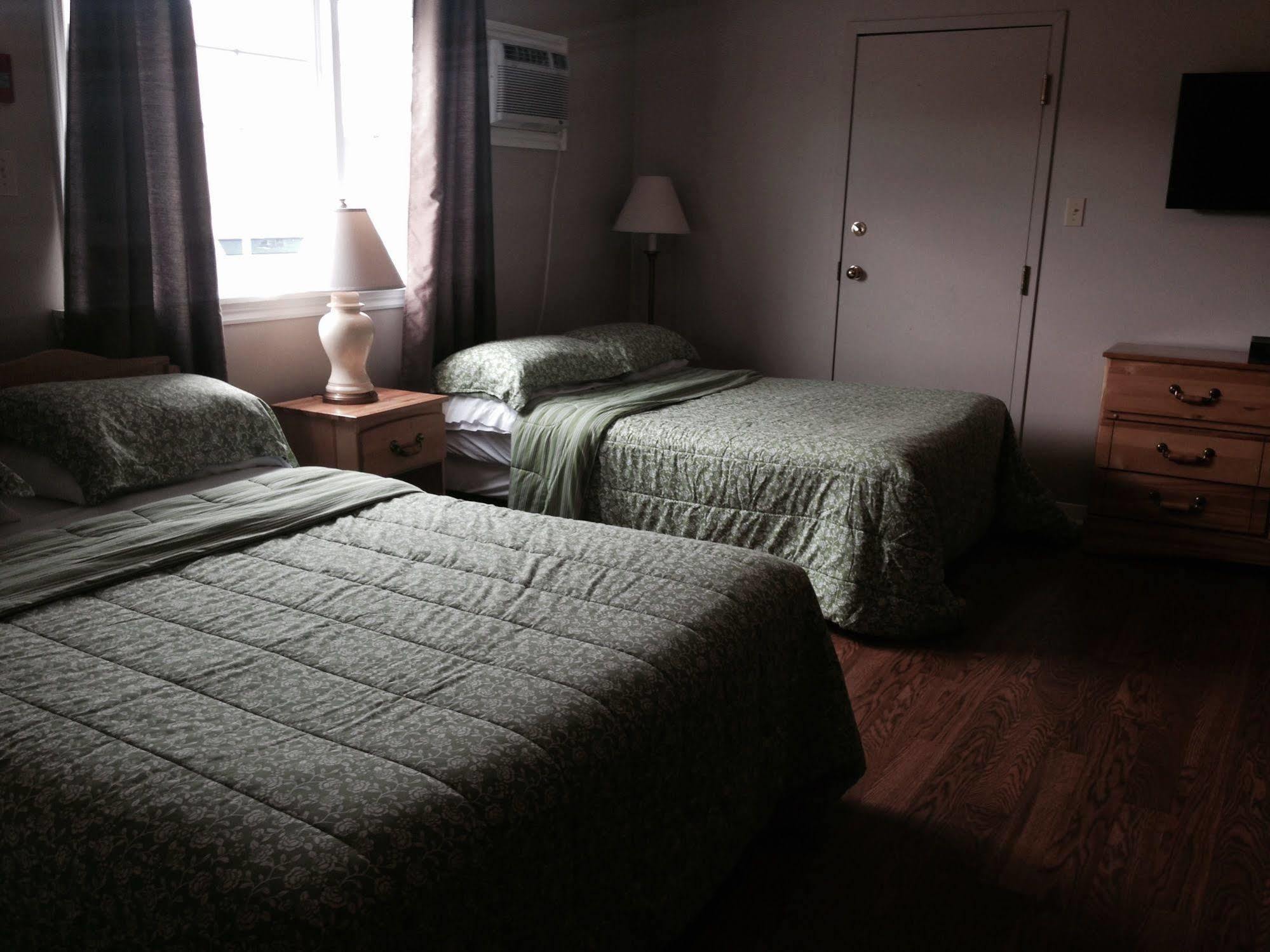 Fortress Inn Louisbourg Exterior photo