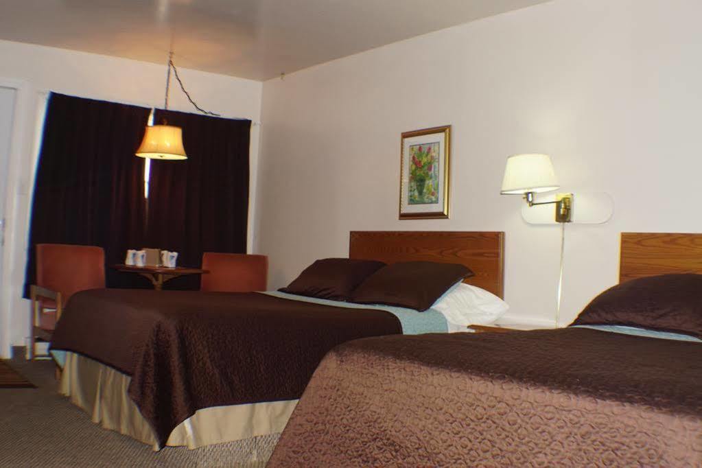 Fortress Inn Louisbourg Exterior photo