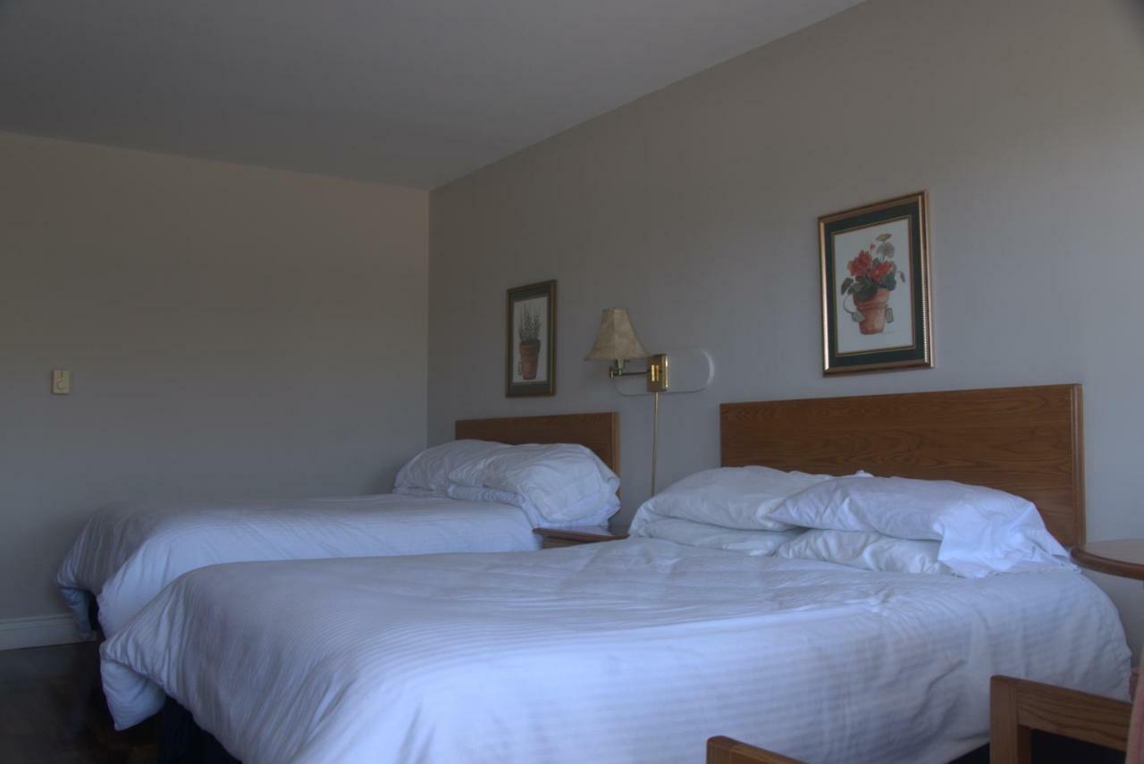 Fortress Inn Louisbourg Exterior photo